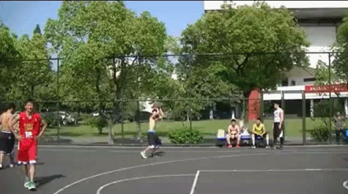 中考篮球技巧训练方法_0